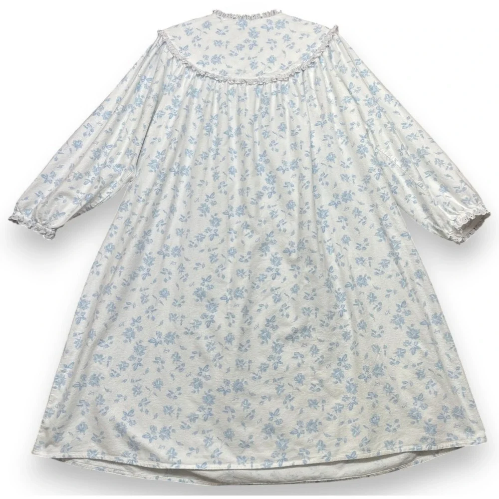 Lanz of Salzburg Nightgown White Blue Large Floral Flannel